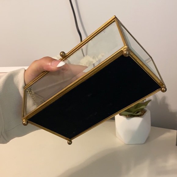 Gold Jewelery Box - Picture 4 of 4